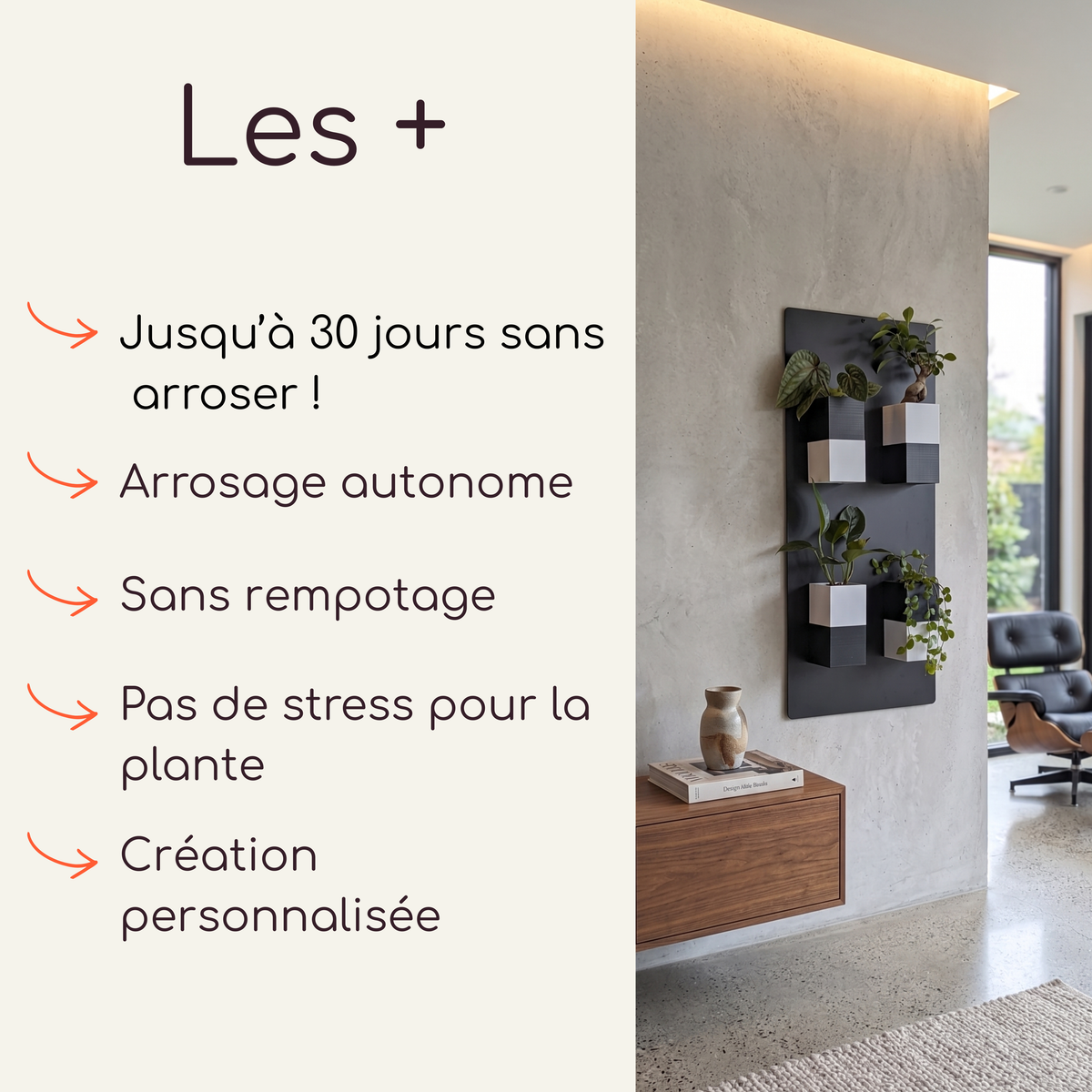 Infographie des avantages de la marque Éclance décoration intérieur végétal. À gauche, le texte énumère les bénéfices : arrosage autonome jusqu'à 30 jours sans arroser, sans rempotage, pas de stress pour la plante et création personnalisée. À droite, une photo d'ambiance montre le support mural noir mat avec quatre cache-pots Le cube, adaptés pour un pot de 6cm, en déclinaisons bicolores noir et blanc, fixé dans un salon contemporain au mur en béton ciré.